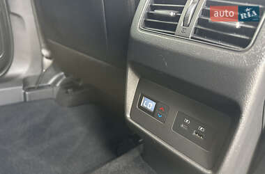 Внедорожник / Кроссовер Nissan Rogue 2020 в 