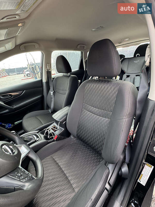 Внедорожник / Кроссовер Nissan Rogue 2020 в Полтаве