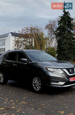 Внедорожник / Кроссовер Nissan Rogue 2018 в Лубнах
