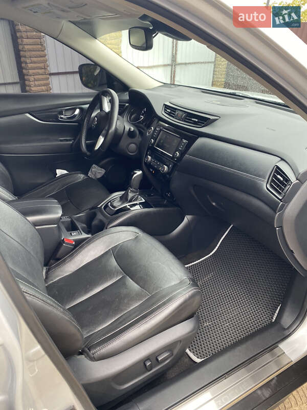 Внедорожник / Кроссовер Nissan Rogue 2019 в Конотопе