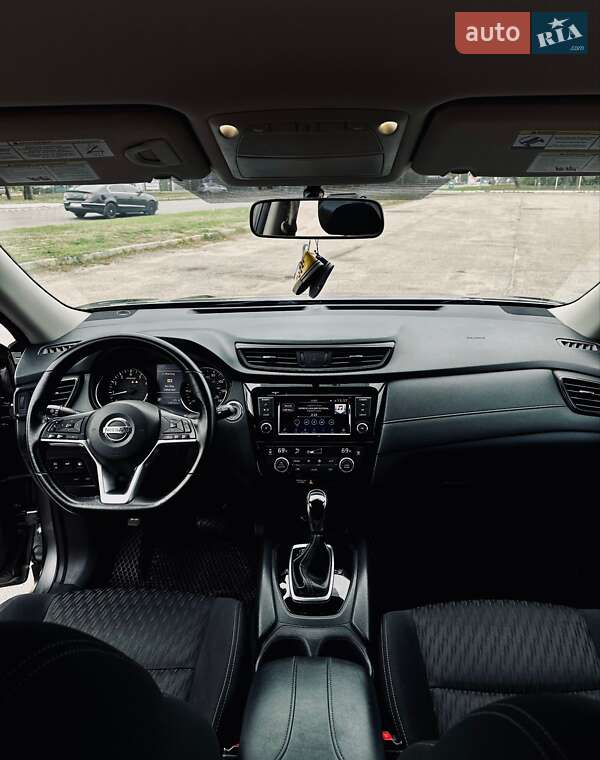 Позашляховик / Кросовер Nissan Rogue 2017 в Кропивницькому