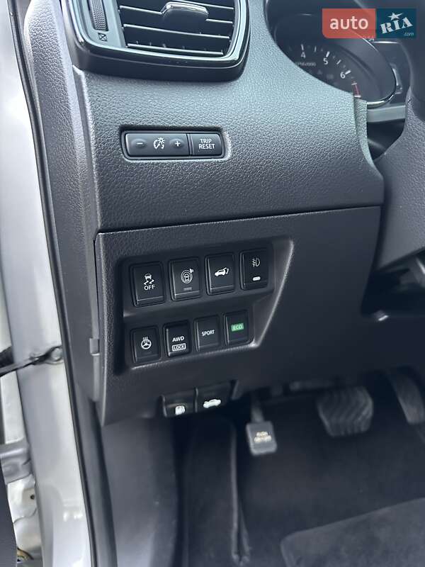 Внедорожник / Кроссовер Nissan Rogue 2017 в Львове фото 4 Внедорожник / Кроссовер Nissan Rogue 2017 в Львове