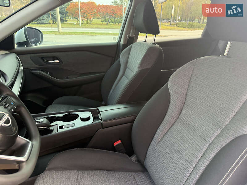 Позашляховик / Кросовер Nissan Rogue 2022 в Полтаві