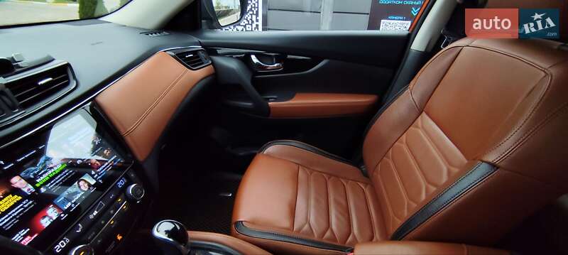 Внедорожник / Кроссовер Nissan Rogue 2019 в Ирпене