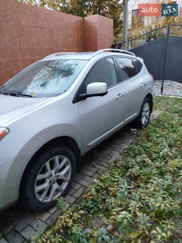Внедорожник / Кроссовер Nissan Rogue 2013 в Черновцах фото 3 Внедорожник / Кроссовер Nissan Rogue 2013 в Черновцах