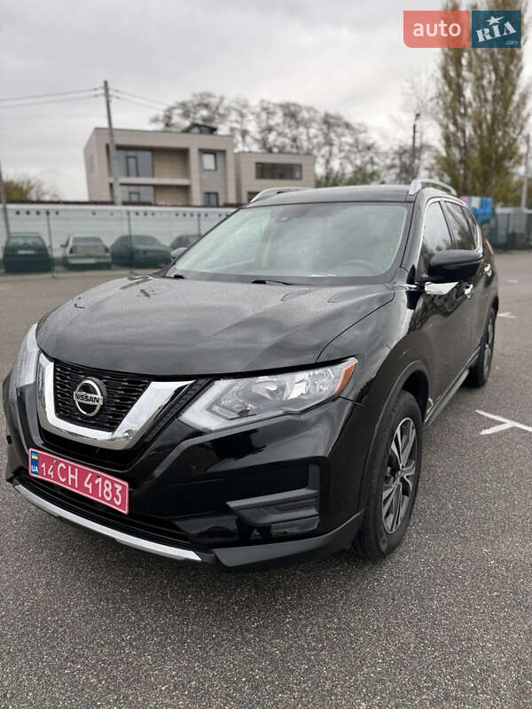 Позашляховик / Кросовер Nissan Rogue 2019 в Києві
