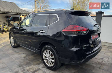 Позашляховик / Кросовер Nissan Rogue 2019 в 