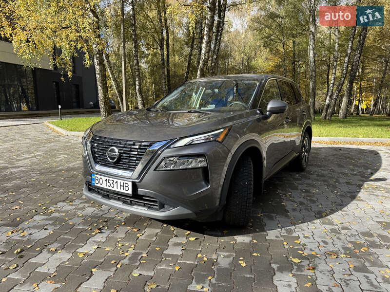 Внедорожник / Кроссовер Nissan Rogue 2020 в Тернополе