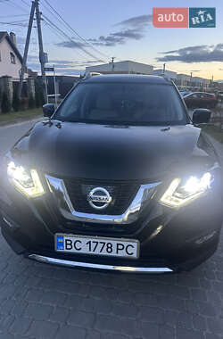 Позашляховик / Кросовер Nissan Rogue 2015 в Львові