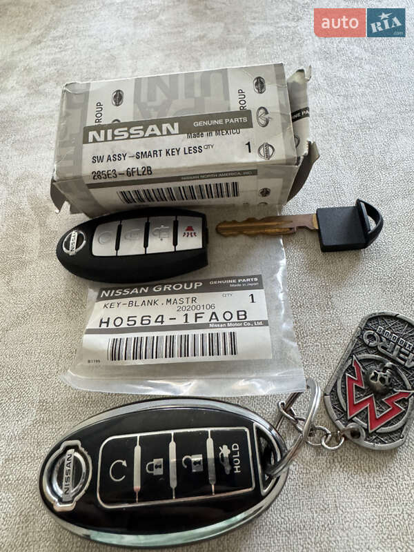 Внедорожник / Кроссовер Nissan Rogue 2017 в Мельнице-Подольской