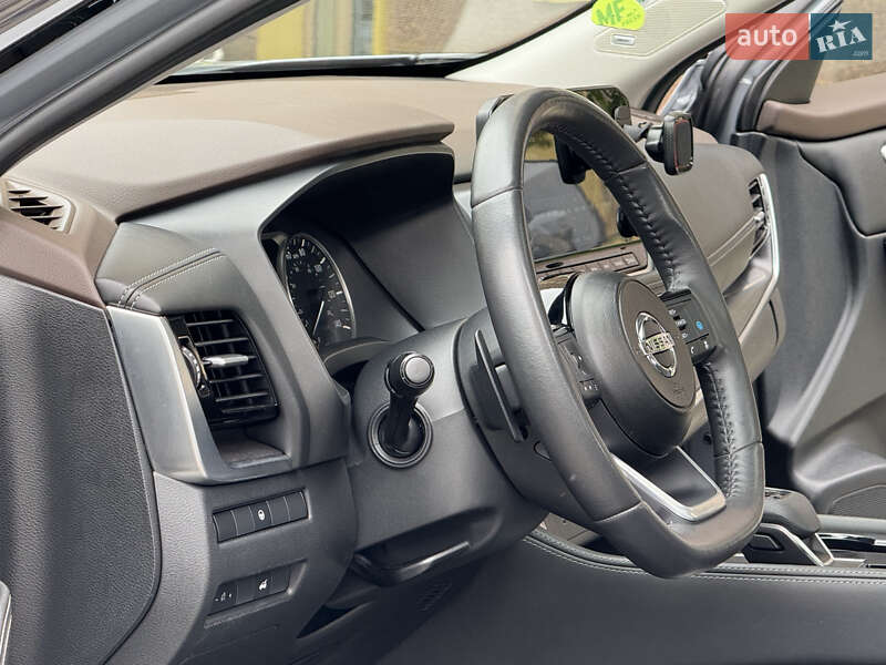 Позашляховик / Кросовер Nissan Rogue 2021 в Одесі