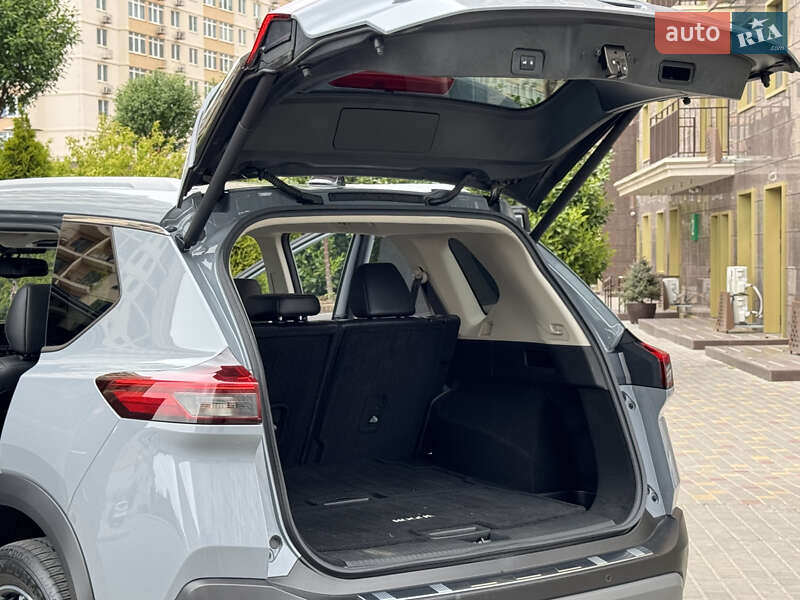 Позашляховик / Кросовер Nissan Rogue 2021 в Одесі