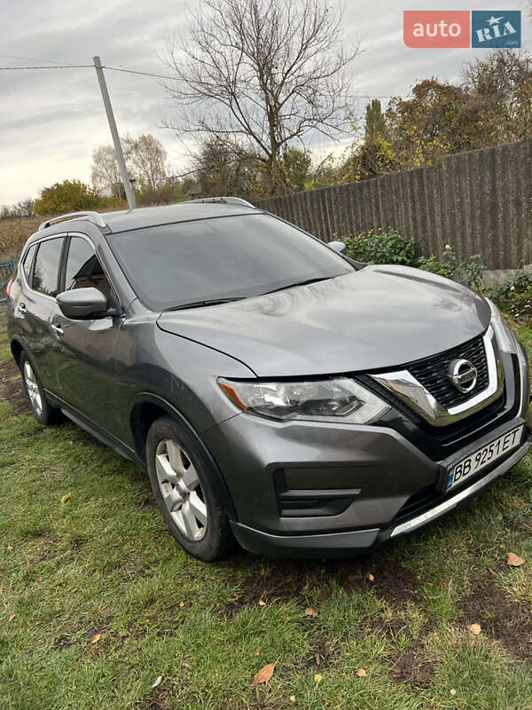 Позашляховик / Кросовер Nissan Rogue 2016 в Кременчуці