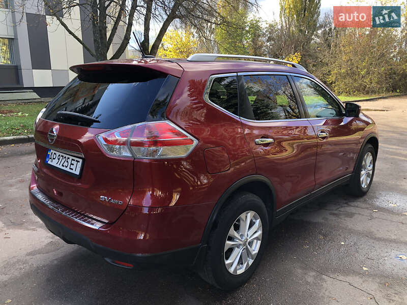 Внедорожник / Кроссовер Nissan Rogue 2016 в Житомире