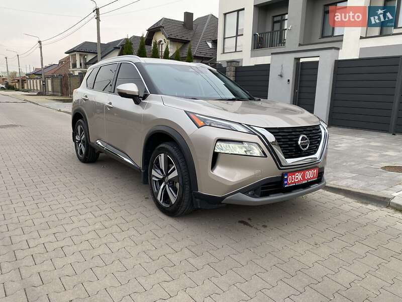 Позашляховик / Кросовер Nissan Rogue 2021 в Рівному