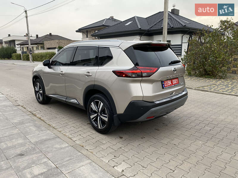 Позашляховик / Кросовер Nissan Rogue 2021 в Рівному