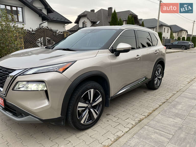 Позашляховик / Кросовер Nissan Rogue 2021 в Рівному