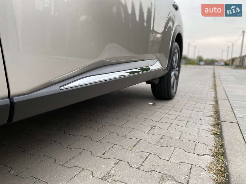 Позашляховик / Кросовер Nissan Rogue 2021 в Рівному
