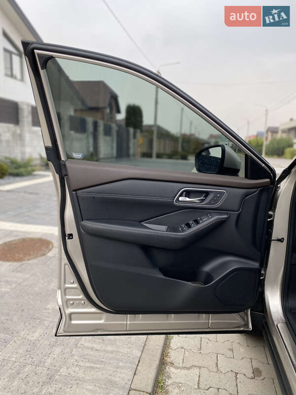 Позашляховик / Кросовер Nissan Rogue 2021 в Рівному