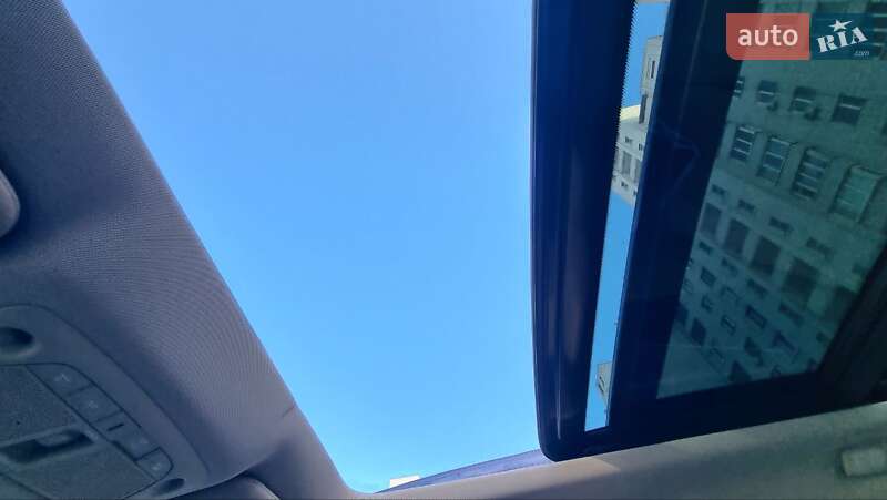 Внедорожник / Кроссовер Nissan Rogue 2016 в Киеве