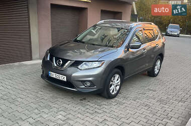 Внедорожник / Кроссовер Nissan Rogue 2015 в Хмельницком