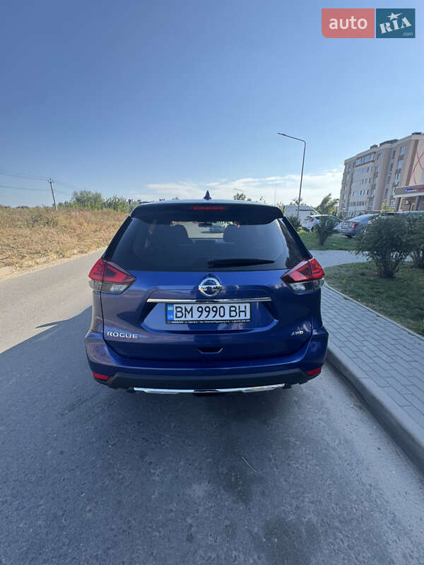 Внедорожник / Кроссовер Nissan Rogue 2016 в Киеве