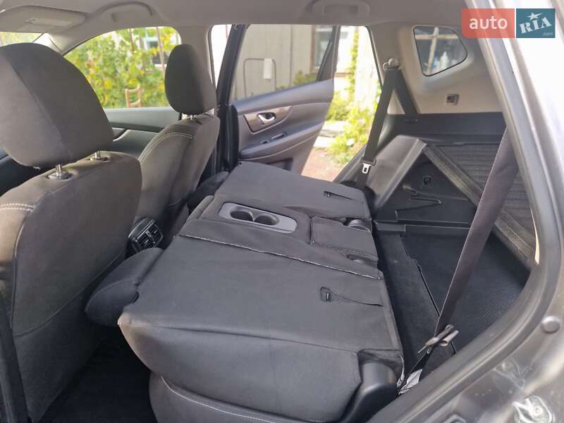 Внедорожник / Кроссовер Nissan Rogue 2020 в Дорогом