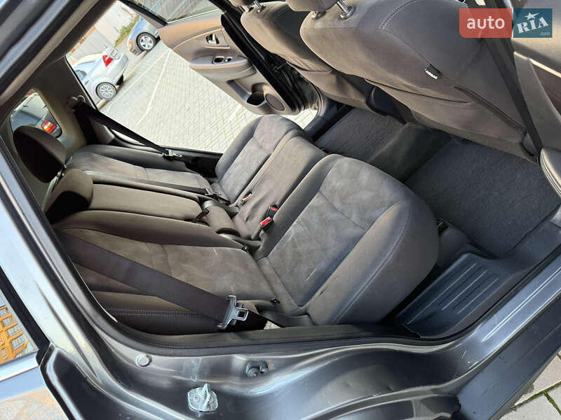 Внедорожник / Кроссовер Nissan Rogue 2016 в Житомире фото 42 Внедорожник / Кроссовер Nissan Rogue 2016 в Житомире