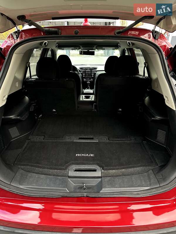 Позашляховик / Кросовер Nissan Rogue 2016 в Вінниці