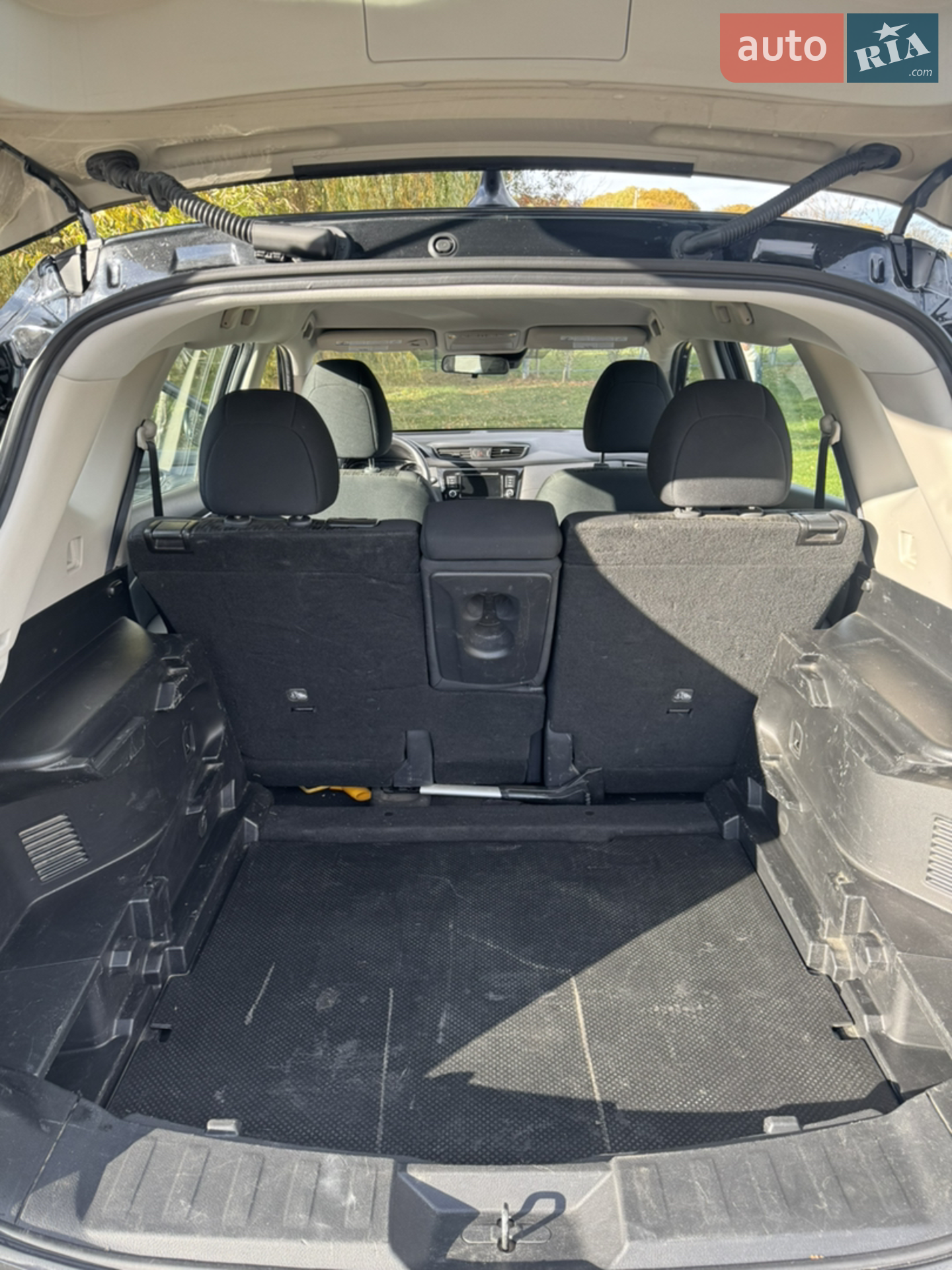 2019 Nissan Rogue - мініатюра 15