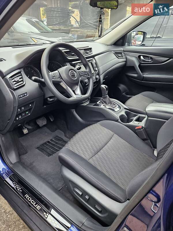 Позашляховик / Кросовер Nissan Rogue 2019 в Києві