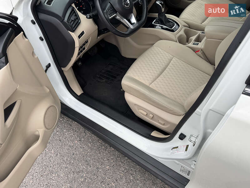 Позашляховик / Кросовер Nissan Rogue 2019 в Білій Церкві