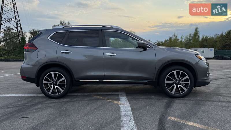 Позашляховик / Кросовер Nissan Rogue 2018 в Києві