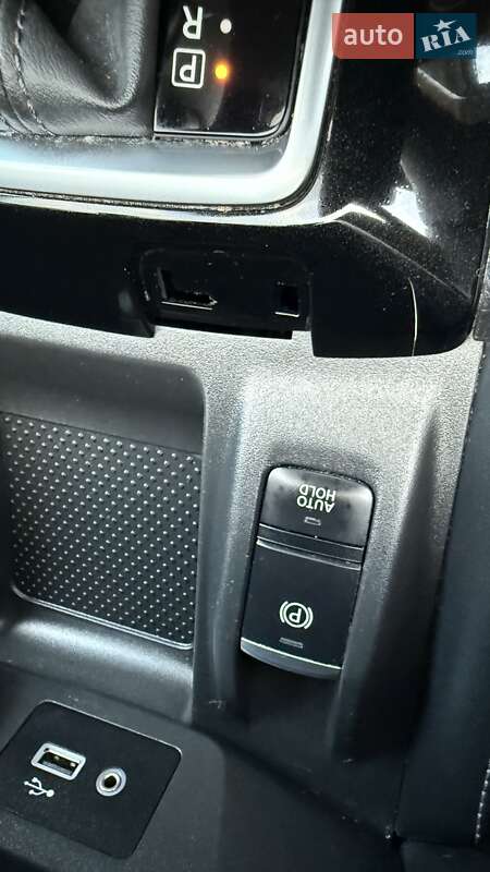 Позашляховик / Кросовер Nissan Rogue 2018 в Києві