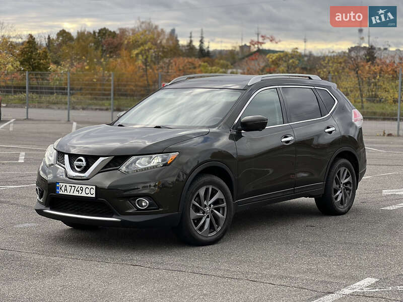 Внедорожник / Кроссовер Nissan Rogue 2016 в Киеве
