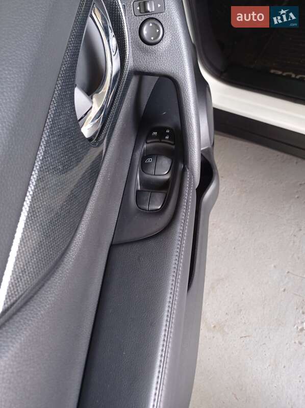 Внедорожник / Кроссовер Nissan Rogue 2015 в Яворове фото 76 Внедорожник / Кроссовер Nissan Rogue 2015 в Яворове