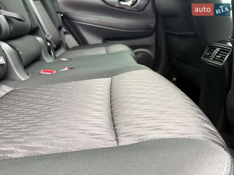 Внедорожник / Кроссовер Nissan Rogue 2017 в Ровно фото 41 Внедорожник / Кроссовер Nissan Rogue 2017 в Ровно