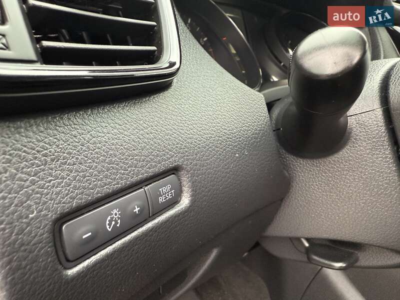 Внедорожник / Кроссовер Nissan Rogue 2017 в Ровно фото 58 Внедорожник / Кроссовер Nissan Rogue 2017 в Ровно