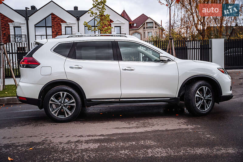 Внедорожник / Кроссовер Nissan Rogue 2018 в Белой Церкви