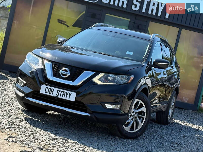 Внедорожник / Кроссовер Nissan Rogue 2018 в Стрые