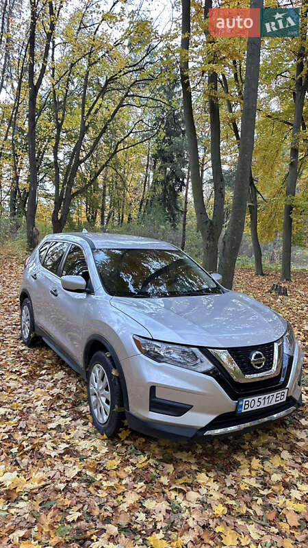Позашляховик / Кросовер Nissan Rogue 2016 в Тернополі фото 2 Позашляховик / Кросовер Nissan Rogue 2016 в Тернополі