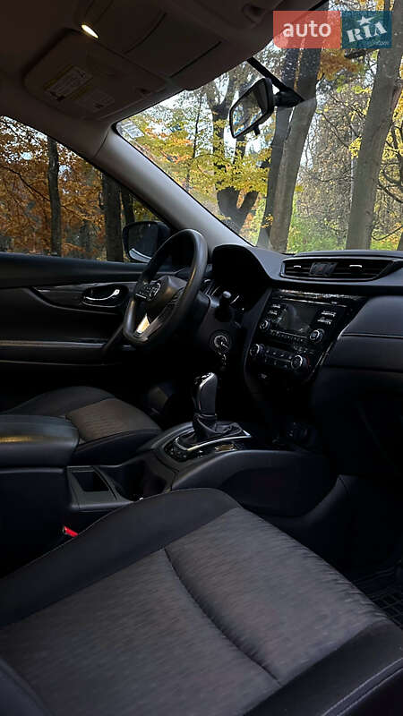 Позашляховик / Кросовер Nissan Rogue 2016 в Тернополі фото 11 Позашляховик / Кросовер Nissan Rogue 2016 в Тернополі