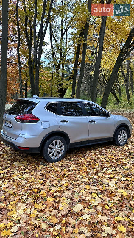 Позашляховик / Кросовер Nissan Rogue 2016 в Тернополі фото 16 Позашляховик / Кросовер Nissan Rogue 2016 в Тернополі