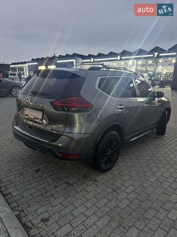 Позашляховик / Кросовер Nissan Rogue 2018 в Луцьку