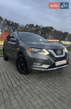 Внедорожник / Кроссовер Nissan Rogue 2018 в Луцке