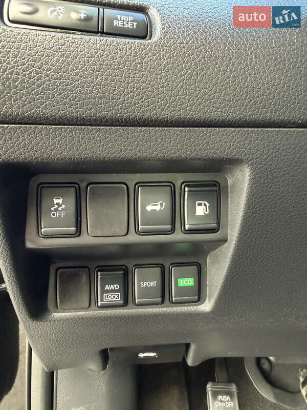 Внедорожник / Кроссовер Nissan Rogue 2018 в Киеве