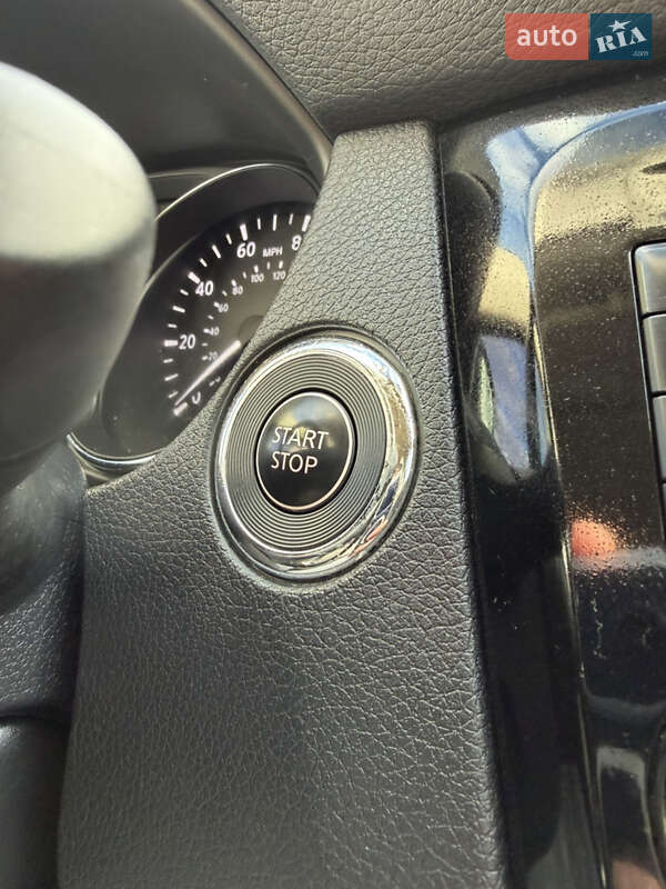 Внедорожник / Кроссовер Nissan Rogue 2018 в Киеве