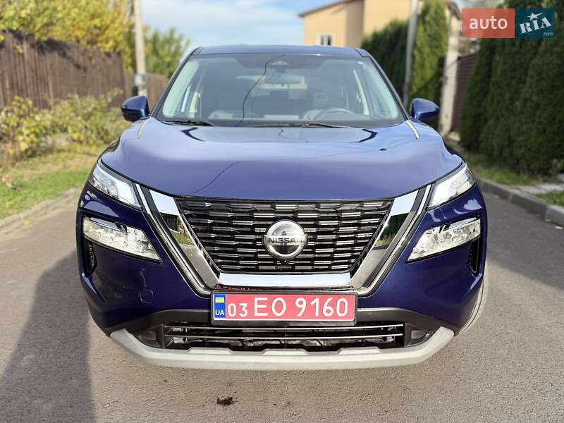 Внедорожник / Кроссовер Nissan Rogue 2021 в Киеве