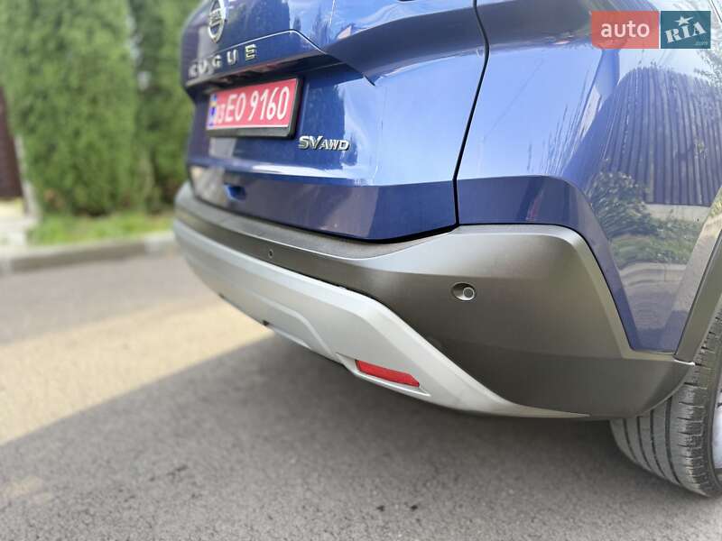 Внедорожник / Кроссовер Nissan Rogue 2021 в Киеве