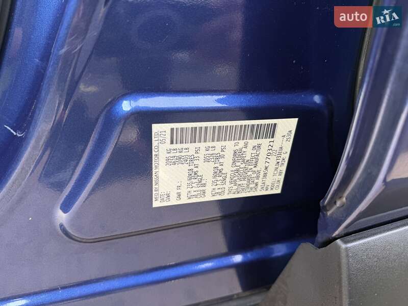 Внедорожник / Кроссовер Nissan Rogue 2021 в Киеве